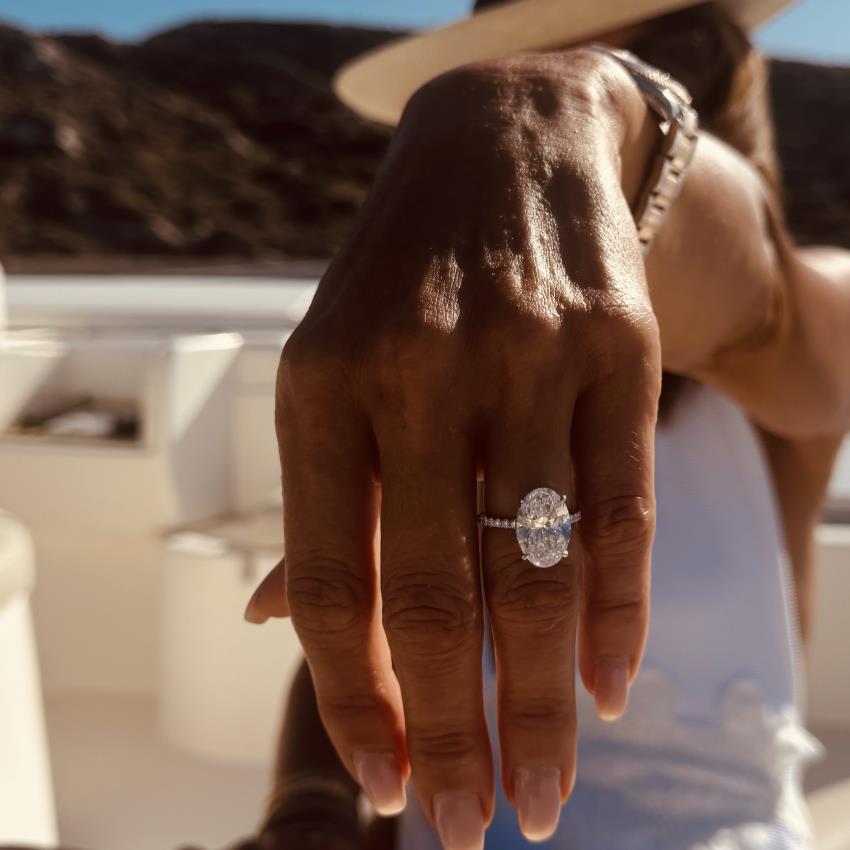 Shown With 6.08 Oval E VVS2 15.08x10.31